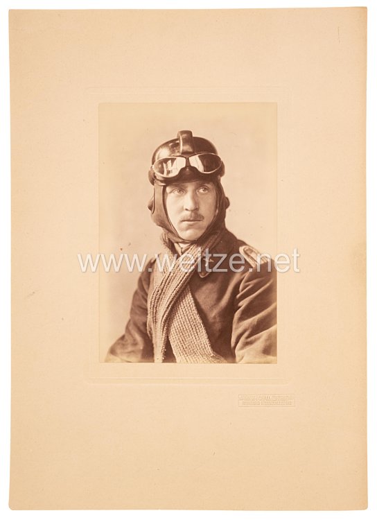 Fliegerei 1. Weltkrieg: Kabinettfoto eines Leutnants Flieger im Fluganzug