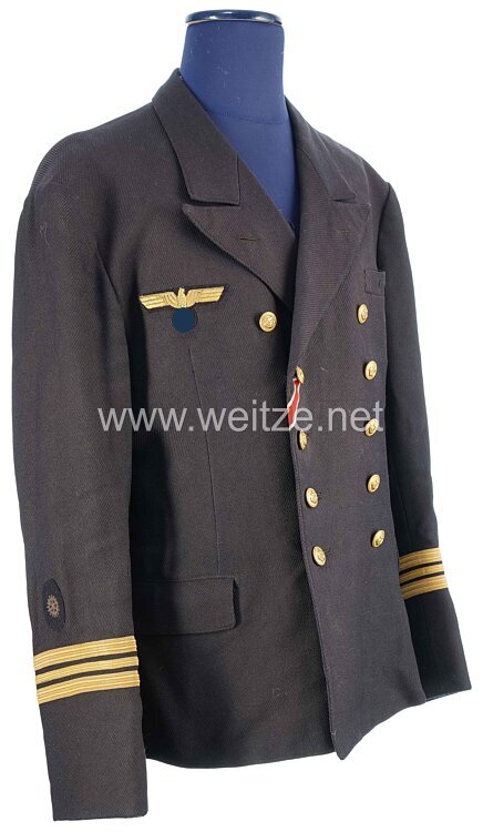 Kriegsmarine dunkelblaues Jackett für ein Kapitänleutnant Ing.