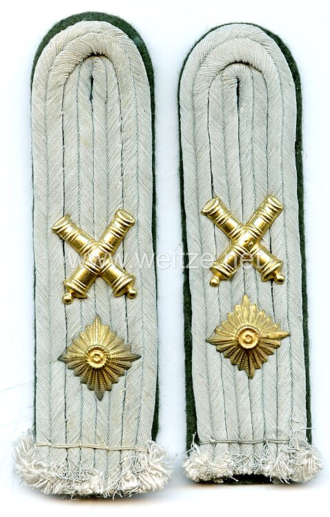 Kriegsmarine Schulterstücke für einen Oberleutnant Waffenoffizier