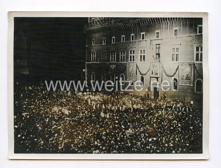 III. Reich Pressefoto. Die Botschaft vom Pallazo Venezia. 8.5.1938.