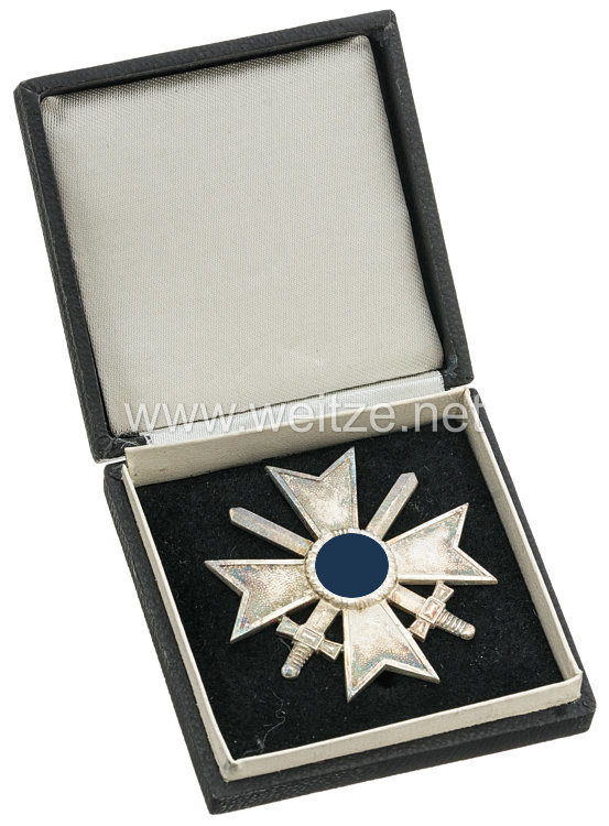 Kriegsverdienstkreuz 1939 1. Klasse mit Schwertern im Etui - Deschler & Sohn