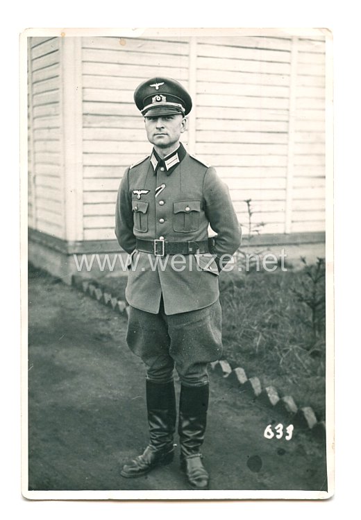 Wehrmacht Heer Foto, Oberleutnant mit Schirmmütze