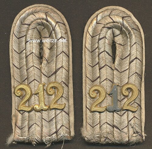 Preußen Paar Schulterstücke für einen Leutnant im Reserve-Infanterie-Regiment Nr. 212
