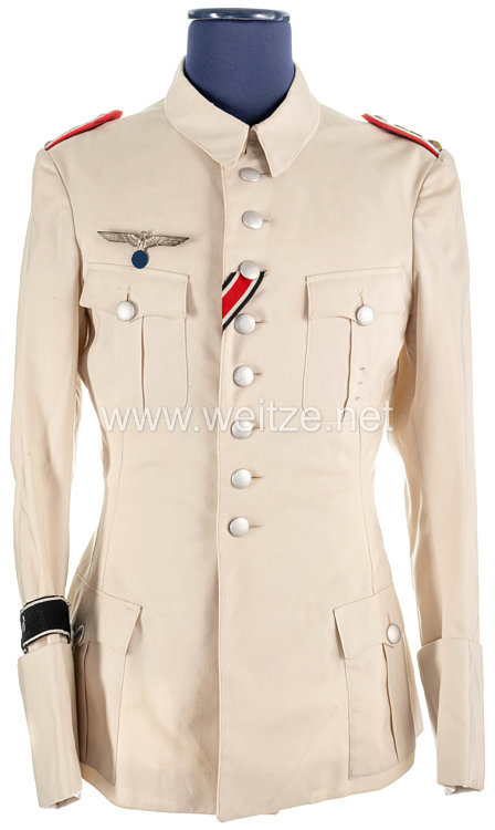 Wehrmacht weißer Sommer-Dienstrock mit Hose für einen Oberleutnant im Artillerie-Regiment "Großdeutschland" Bild 2