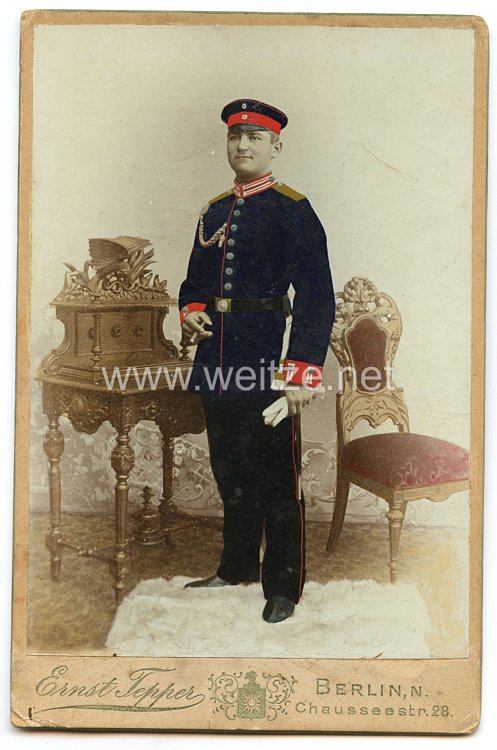 Preußen Teilkoloriertes Kabinettfoto eines Soldaten im 3. Garde-Regiment zu Fuß