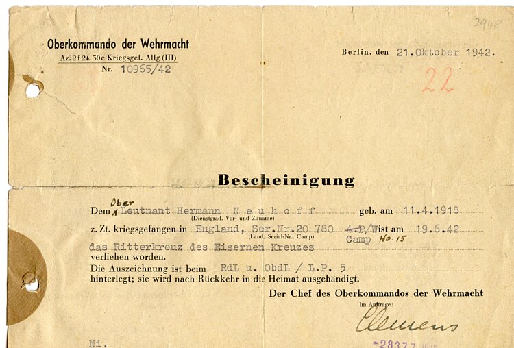 Luftwaffe - Bescheinigung über die Verleihung des Ritterkreuzes des Eisernen Kreuzes für den in englischer Kriegsgefangschaft befindlichen Leutnant Hermann Neuhoff