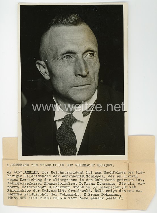III.Reich Pressefoto, Mann zum Feldbischof der Wehrmacht ernannt 