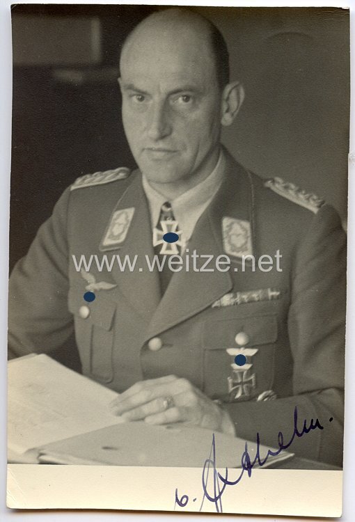Luftwaffe - Originalunterschrift von Ritterkreuzträger Generalmajor Walther v. Axthelm