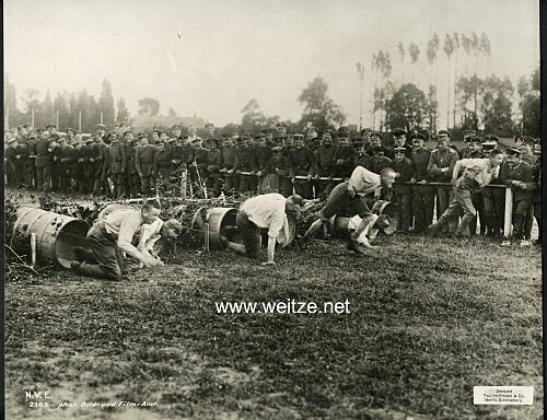 1. Weltkrieg Pressefoto, Deutsche Soldaten bei einem Sportwettlauf