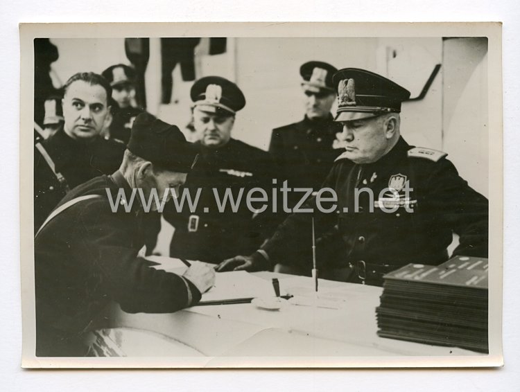 III. Reich Pressefoto. Mussolini bei den Frontkämpfer-Bauern. 1.11.1941.